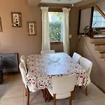 La Casa De La Colina